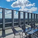 Appartement Jbhotels Hanza Tower Deluxe 4*