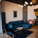 Jbhotels Premium Hanza Tower شقة