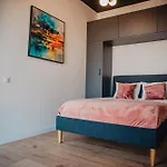 Jbhotels Premium Hanza Tower شقة 4*