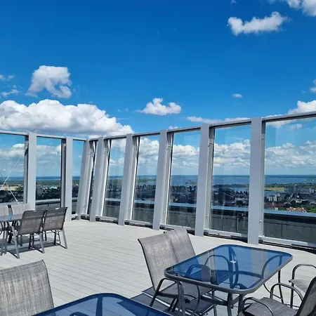 Appartement Jbhotels Hanza Tower Deluxe 4*