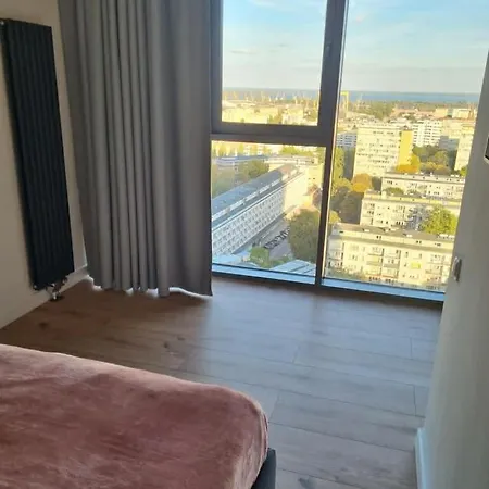 Jbhotels Hanza Tower Deluxe 4*