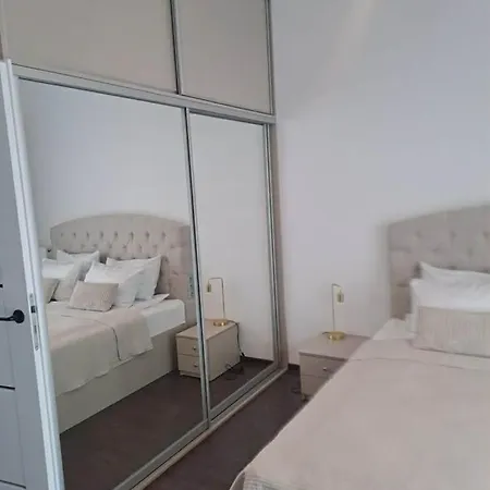 Jbhotels Premium Hanza Tower Apartment